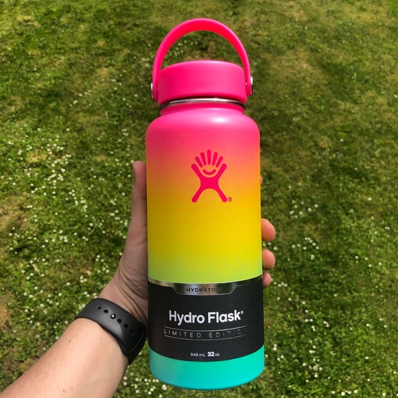 Limited Edition Hydro Flask Hawaiian Rainbow - Picture 4 of 6
